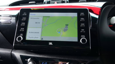 Toyota Hilux - sat-nav